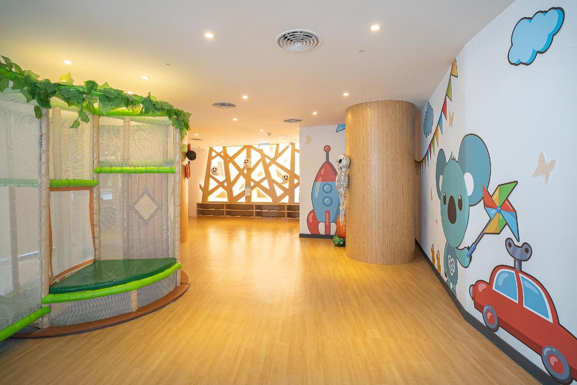 Check Inn Magi Kids Hotel Luodong Exteriör bild