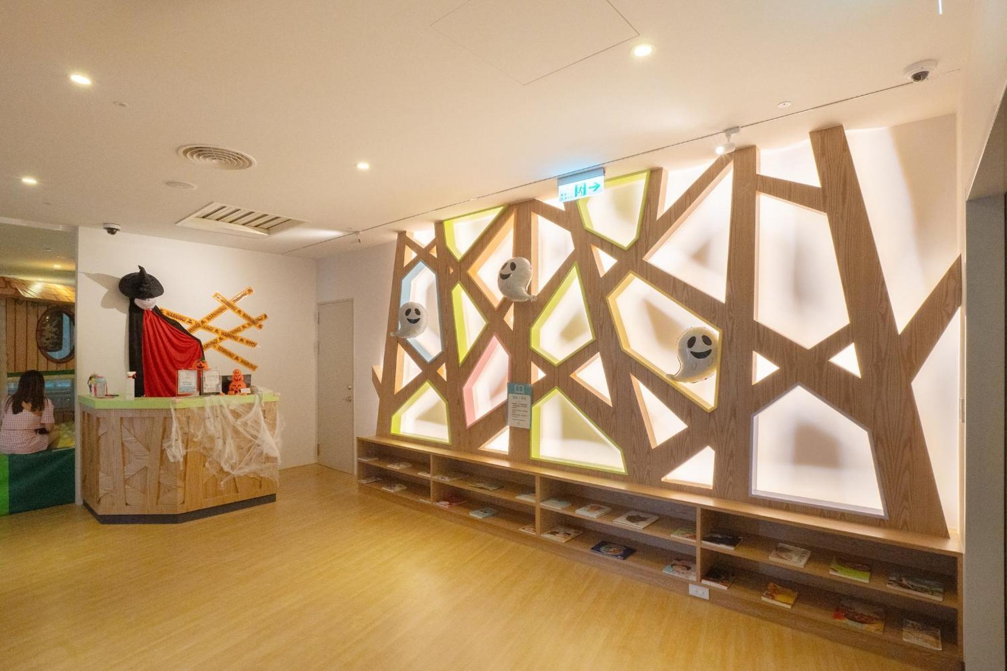 Check Inn Magi Kids Hotel Luodong Exteriör bild