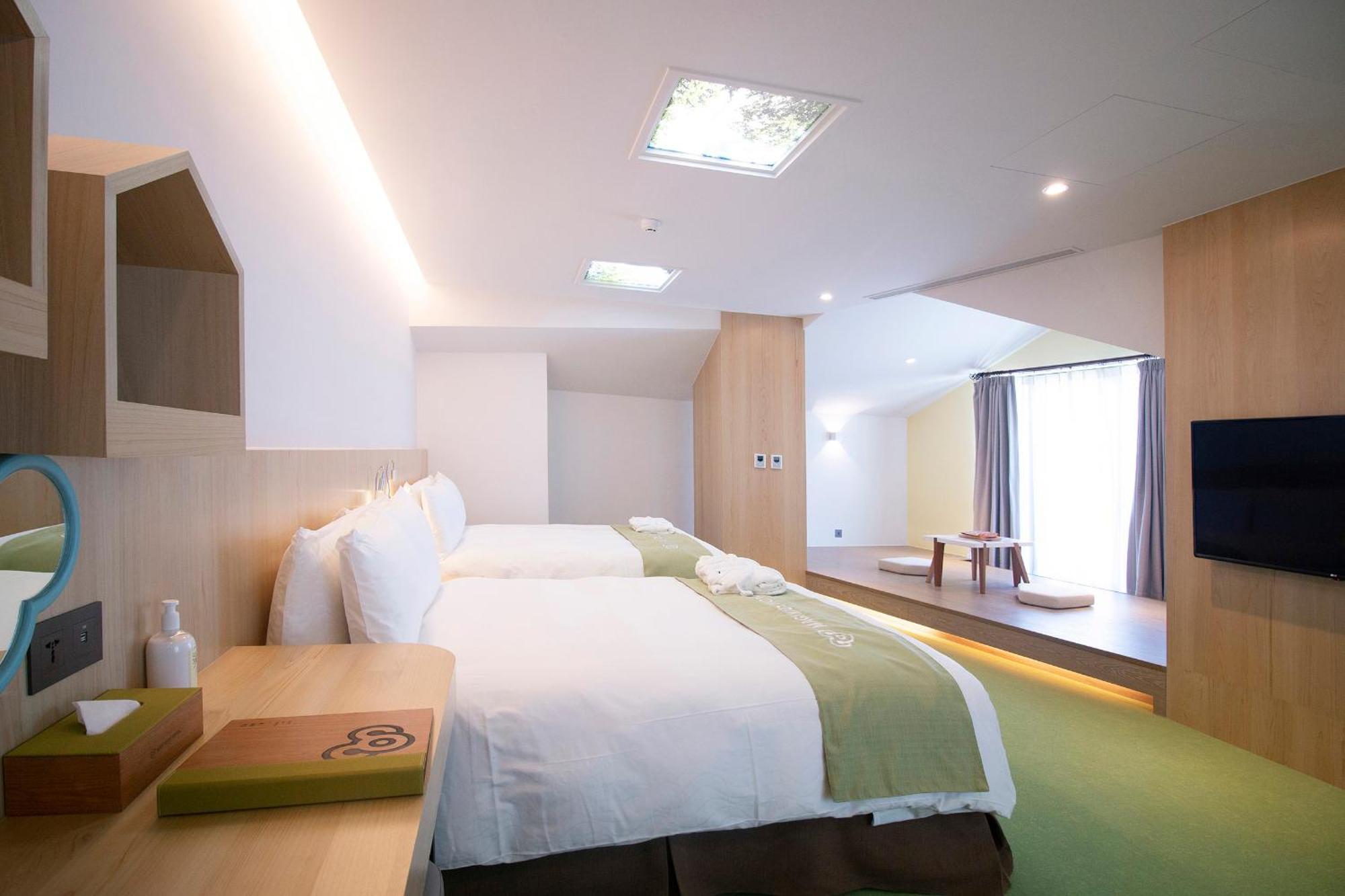 Check Inn Magi Kids Hotel Luodong Rum bild