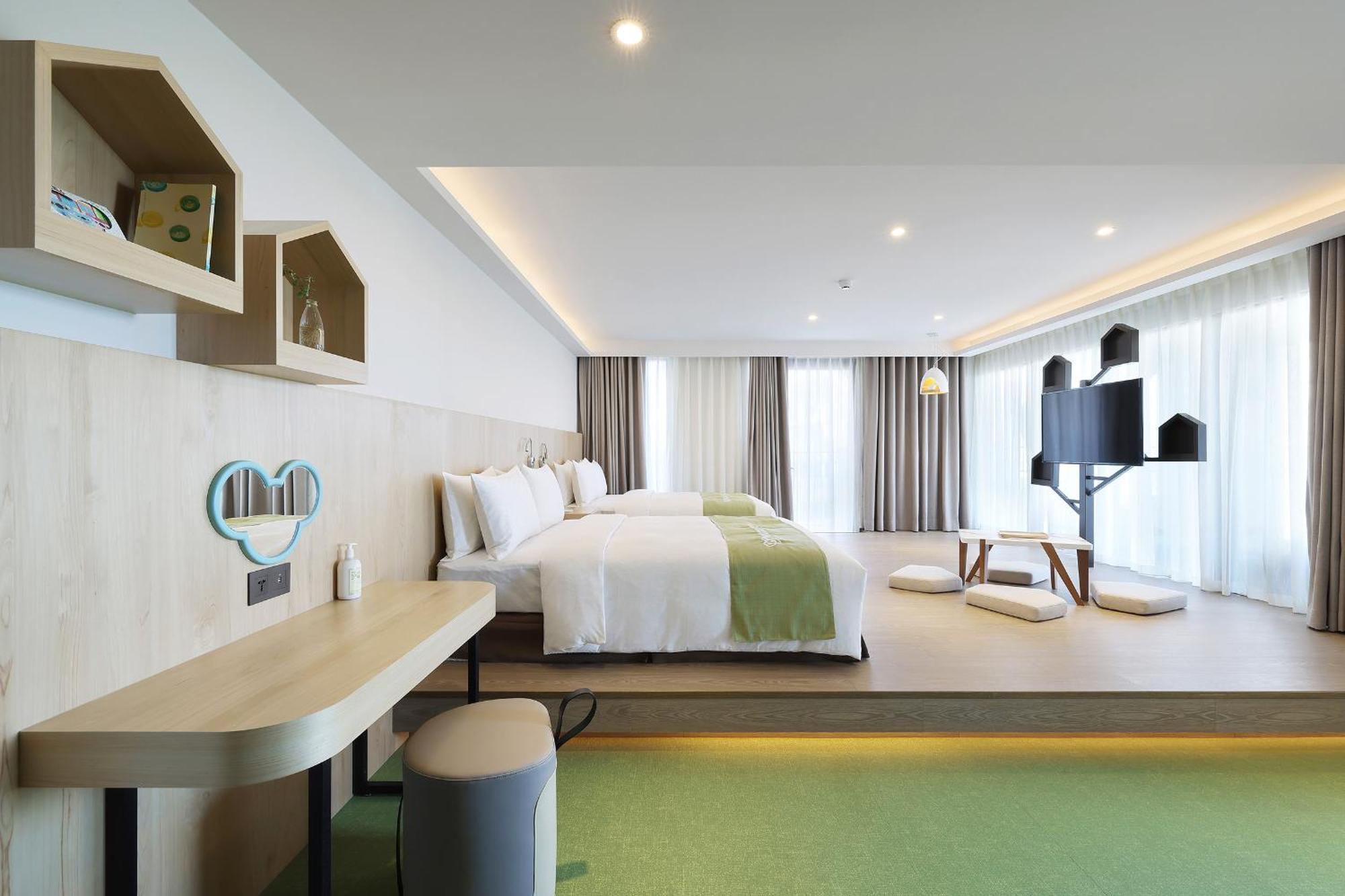 Check Inn Magi Kids Hotel Luodong Exteriör bild